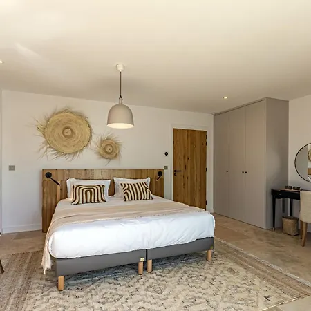 Le Refuge - Gigaro Couette-café 4*