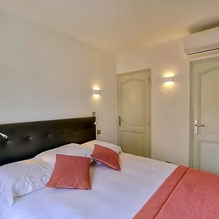 Le Refuge - Gigaro Bed & Breakfast 4*