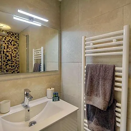 Le Refuge - Gigaro Bed & Breakfast 4*